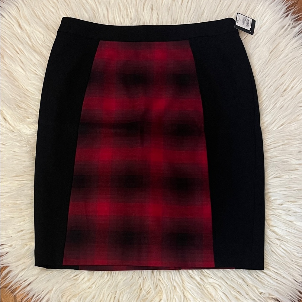 NWT Women’s Halogen Red and Black Plaid Pencil Skirt